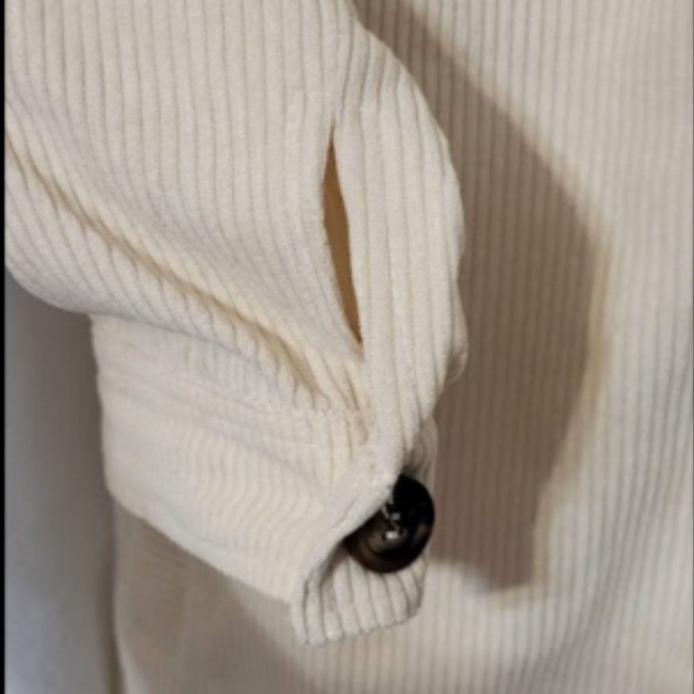 Simplee Ivory Cream NWT Oversized Corduroy Sweater Jacket (Shacket) Size Small - Picture 7 of 14